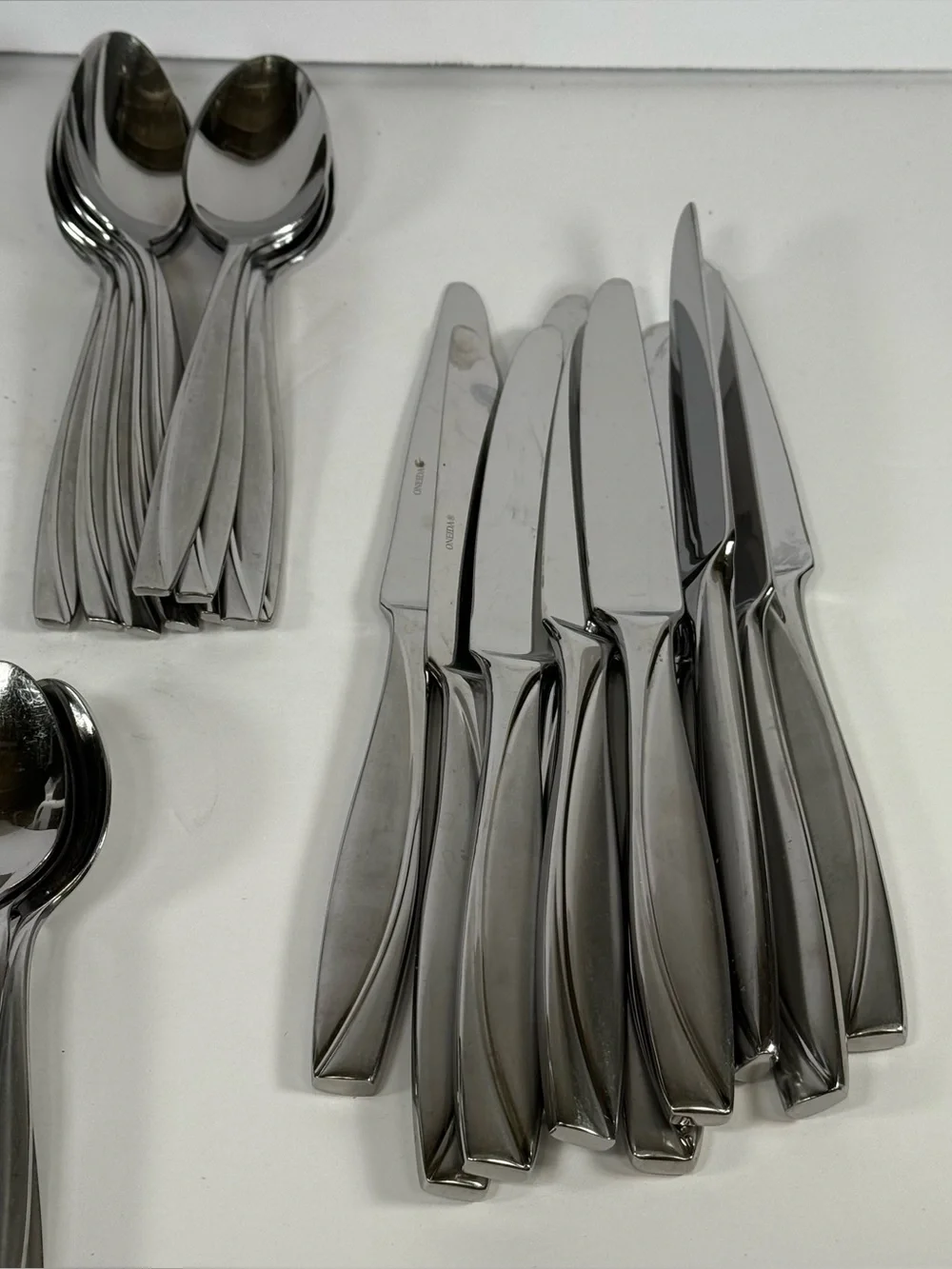 Oneida Camlynn Cleo Stainless Flatware 42 Pcs Lot Frosted/Mirror Finish Serving